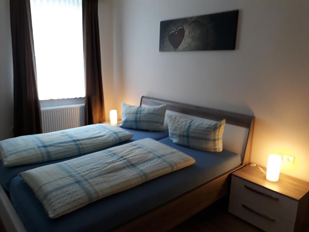 Pension / Ferienwohnungen Scheid Kestert Esterno foto